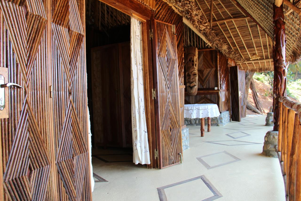 Le Zahir De L'Ile - Iranja Villa Nosy Be Exterior photo